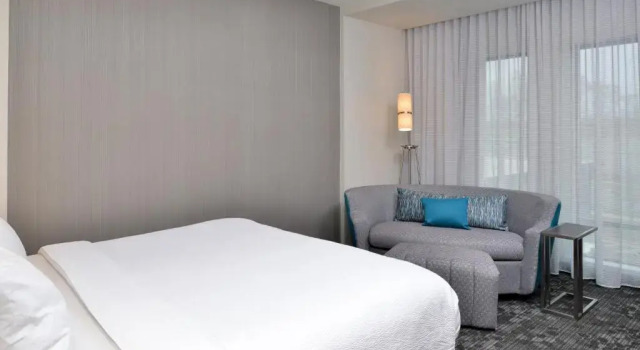 Номер Standard Courtyard Charlotte Steele Creek