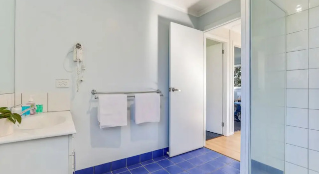 Номер Standard с 3 комнатами с видом на озеро Beach Cabins Merimbula