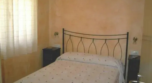 Hostal Valle del Iregua, Reservar Hotel Albelda de Iregua La Rioja