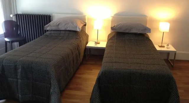 Aux Deux Buis, Đặt Khách sạn Mâcon 