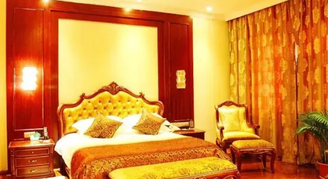 Семейный люкс Deluxe Yingshanhong Hotel