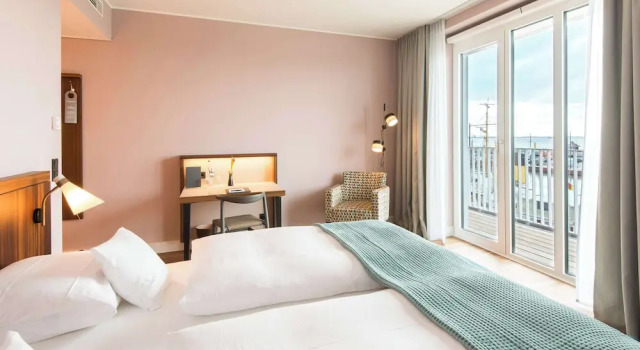 Двухместный номер Superior с балконом THE LIBERTY Hotel Bremerhaven BW Signature Collection
