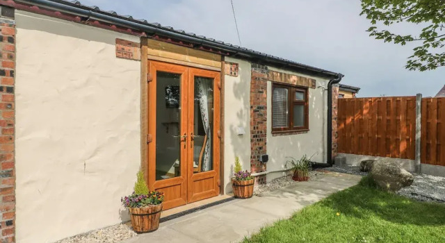 Refail Bach, Book Hotel Gaerwen Anglesey