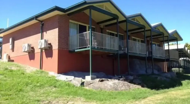 Tenterfield Golf Club Fairways Lodge, Забронировать Мини-отель Отели Тентерфилд с завтраком, Завтраки