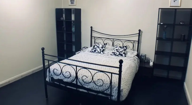 Appartement cosy proche Roissy CDG Astérix DisneyLand Paris, Varaa Huoneisto Hotellit Val d'Oise pysäköinnillä, Pysäköinti