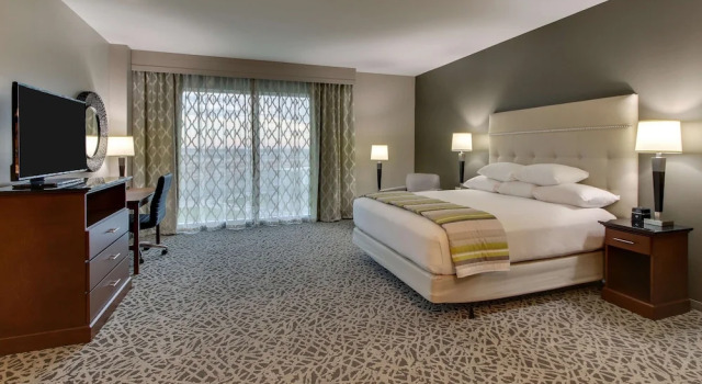 Номер Standard Drury Plaza Hotel Dallas Richardson