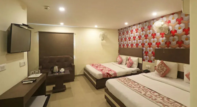 Трёхместный семейный номер Standard Kelvish Hotel- Delhi Airport