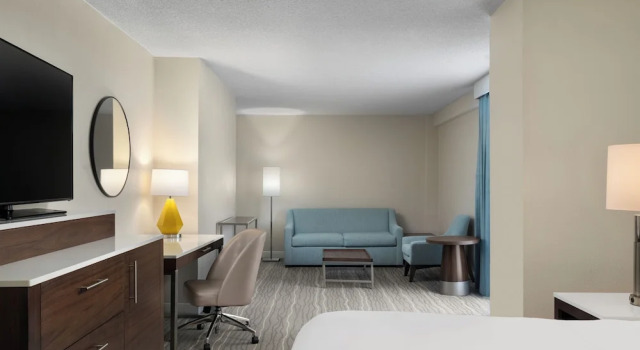 Double suite junior DoubleTree by Hilton Norfolk Airport