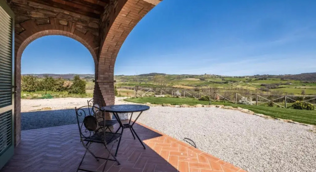 Appartamento Rosso - Monte Crespini, Buchen Sie Ferienwohnung Manciano 
