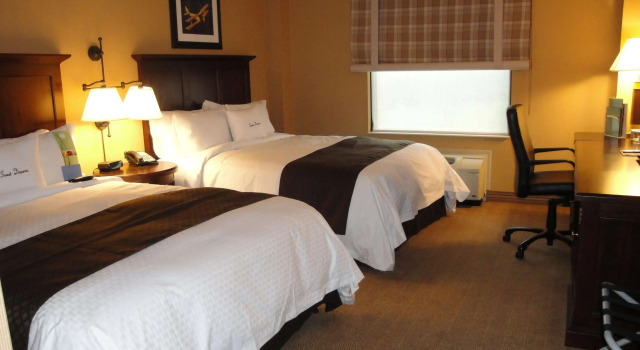 DoubleTree by Hilton Cincinnati Airport, Забронировать Отель Хеброн Northern Kentucky River Region