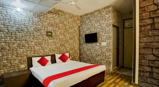 OYO Flagship 80530 Golden Home Stay