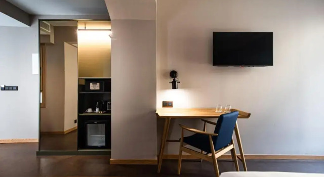 Двухместный номер Deluxe с балконом Hotel Atari