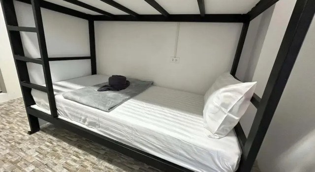 Phuket Hostel at Rawai, Забронировать Хостел Отели Южного Таиланда с парковкой, Парковка