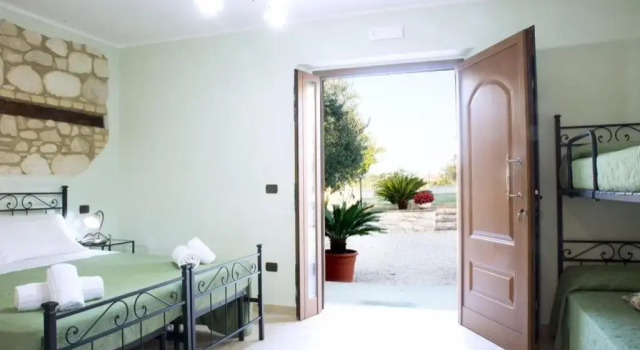 Трёхместный номер с видом на сад Agriturismo Il Casolare Di Nonno Mario