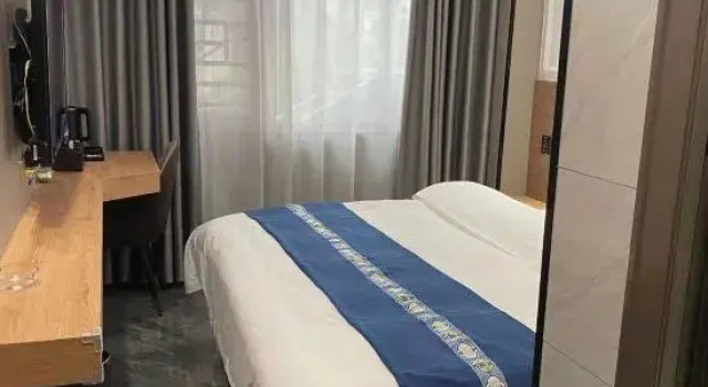 Zhongshan Jinxiu Hotel, Book Hotel Hotels in Hezhou with Parking, Parking