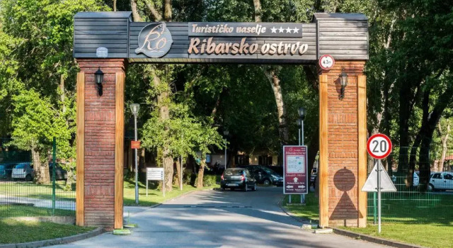 Tourist Resort Ribarsko Ostrvo