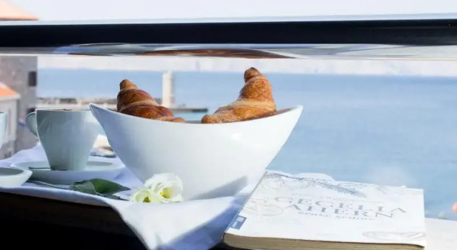 Полулюкс с балконом и с видом на море Bura 45 Boutique Hotel