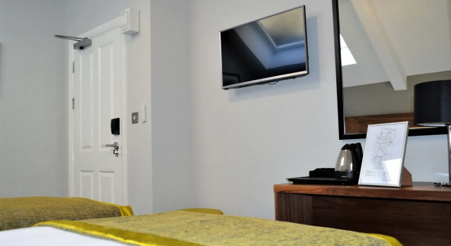 New Park Hotel, Забронировать Отель Кармартен Carmarthenshire, рядом с Галерея Oriel Myrddin