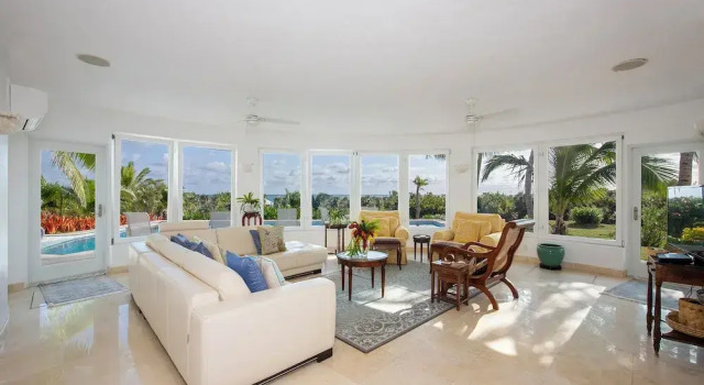 Exquisite Retreat: Contemporary Estate On Pink Sand Beach, Đặt Khách sạn Khách sạn 4 sao ở Double Bay, 4*