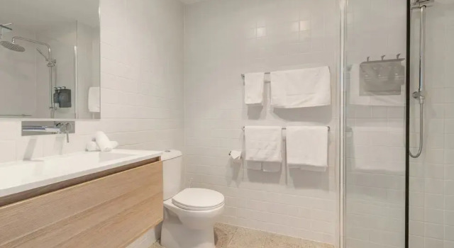 Номер Standard с балконом и с видом на озеро Nagambie Waterfront Motel