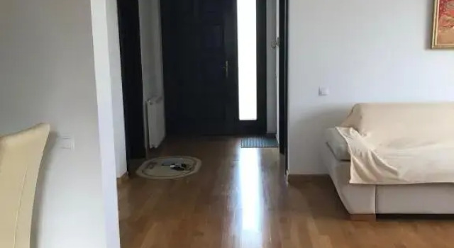 Casa moderna cu 4 dormitoare, Varaa Hotelli  