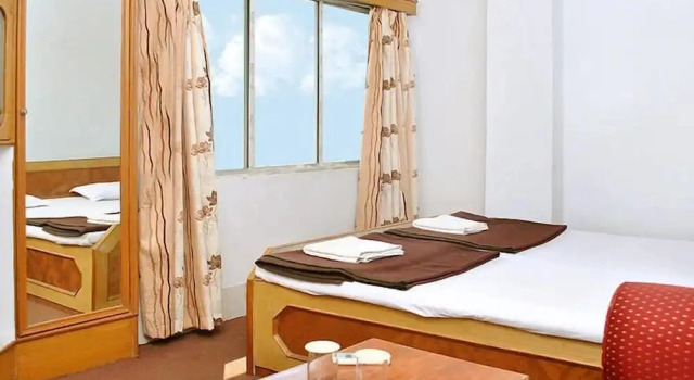 Номер Economy Hotel Yashoda International