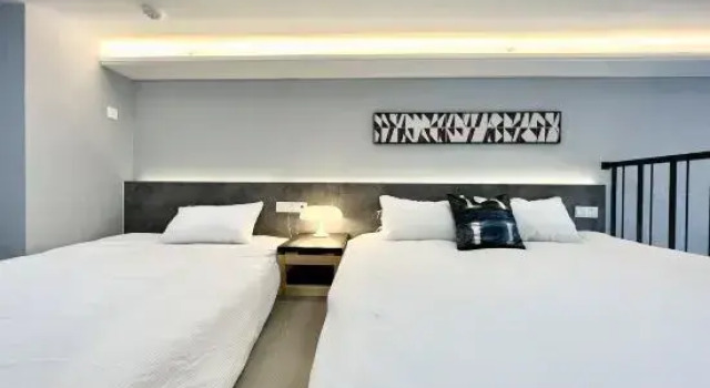 Люкс с красивым видом из окна Waiting for You Designer Homestay (Zhanjiang Jinshawan)