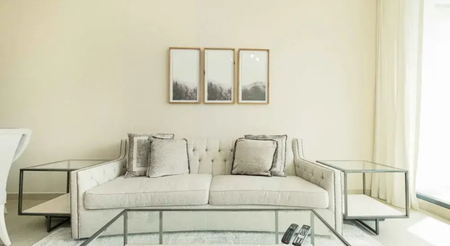 LUX Contemporary Suite View 7, Забронировать Отель Дубай-Марина , рядом с Международный яхт-клуб Дубая