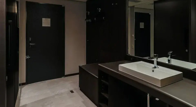 Номер Standard с видом на город KKR Hotel Osaka