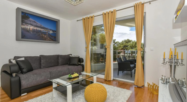 Apartment Đaninovica I, Забронировать Апартаменты/квартира Апартаменты Макарска, рядом с Набережная Рива (Макарска), Апартаменты/квартира