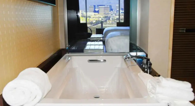 Номер Deluxe M Resort Spa & Casino