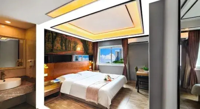 Ruji · Ruji Hotel (Songgang bus station, Shenzhen), Rezerwuj Hotel Hotele w Shenzhen z parkingiem, Parking