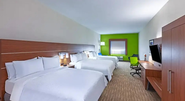 Шестиместный люкс Holiday Inn Express & Suites Longview South I-20 by IHG