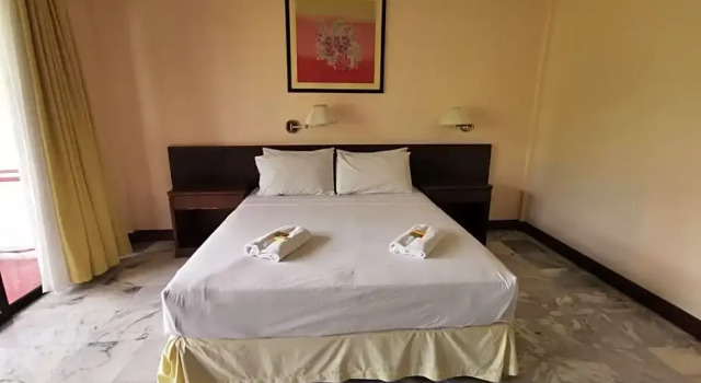 Люкс Deluxe Borneo Paradise Beach Hotel