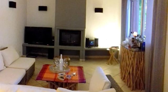 Villa With 4 Bedrooms in Sainte Lucie, Porto Vecchio, With Wonderful M, Varaa Villa Zonza 
