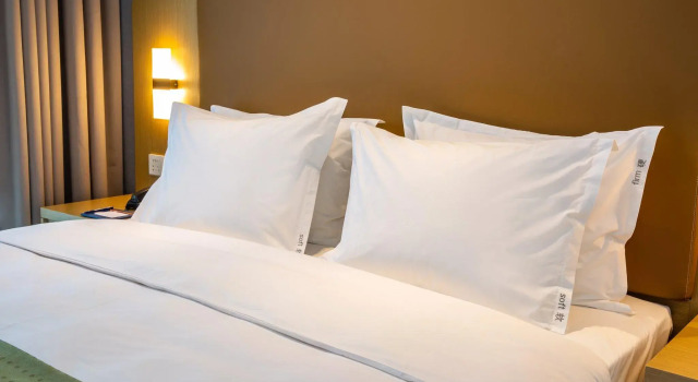Двухместный номер Standard Holiday Inn Express Changzhou Xinbei by IHG