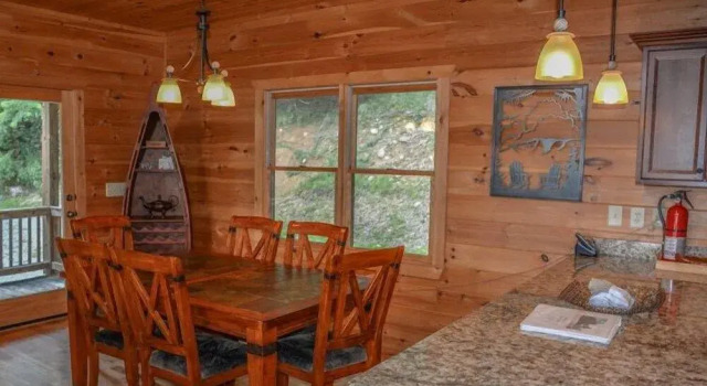Dream Catcher, Book Hotel Hoteller i Morganton med parkering, Parkering