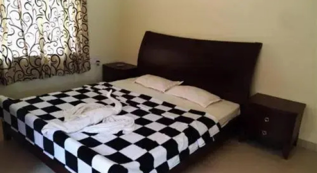 Plush 4BHK Holiday Home with Pool, Book Villa Calangute 