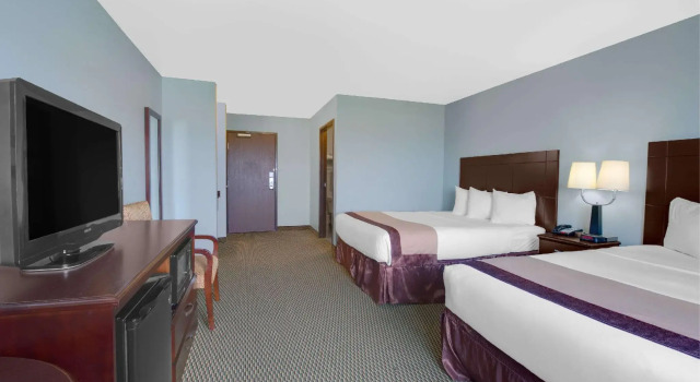 Четырёхместный номер Standard Baymont by Wyndham Rapid City