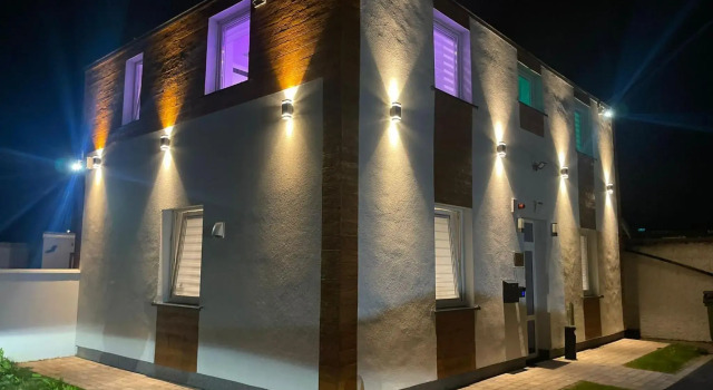 #1 TGHA Luxury Studio Apartment in Athlone, 预订 公寓 阿斯隆 Lough Ree