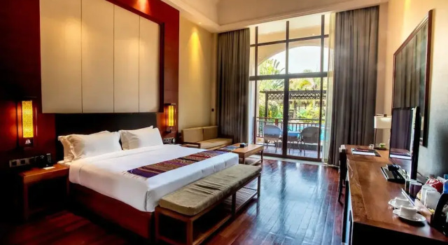 Номер Deluxe Landmark Mekong Riverside Hotel