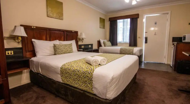 Номер Luxury Albury Georgian Motel & Suites