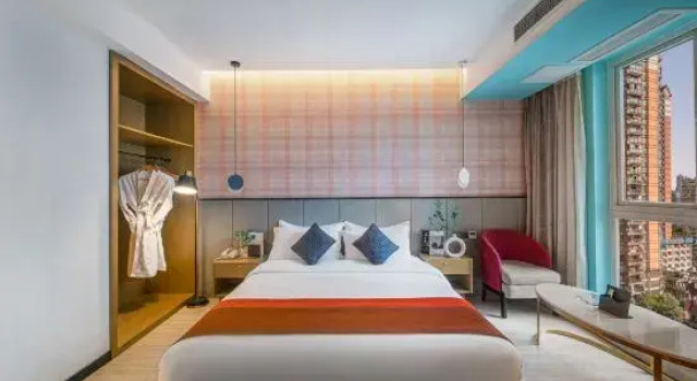 Люкс Shiyanhuang Hotel (Chongqing West Railway Station Erlang Subway Station)