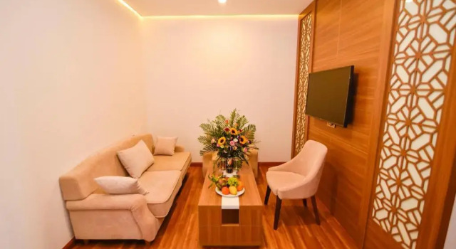 Полулюкс Khách sạn Phương Anh