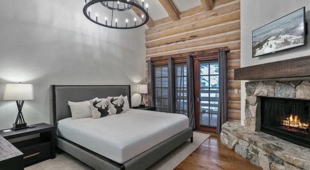 Pine Inn at Trail's End Lodge - Three Bedroom Condo Residence with Den and Spa #5 by Deer Valley Resort