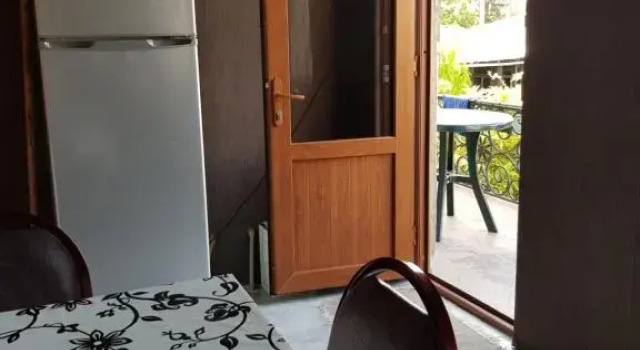 Tamari Guest House