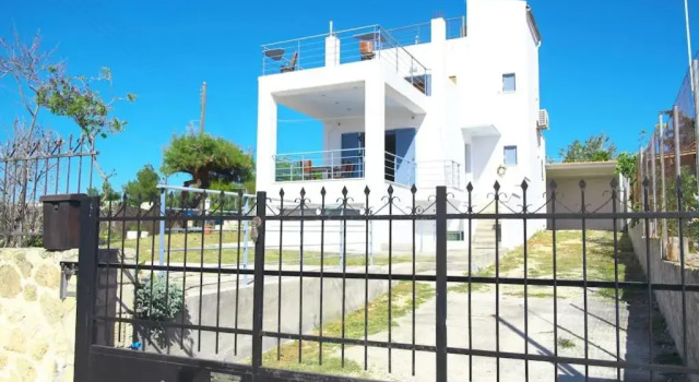 Коттедж c 1 комнатой Georgia's House
