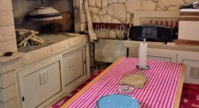 Apartment Elena, Buchen Sie Ferienwohnung Hotels in Gespanschaft Split-Dalmatien mit Pool, Schwimmbad