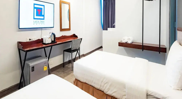Четырёхместный семейный номер Standard Luck Thai Hotel