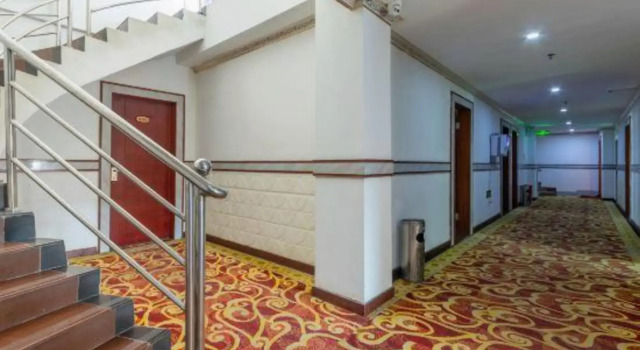 Foshan Peace Hotel (Nanhai Guanyao Shop)